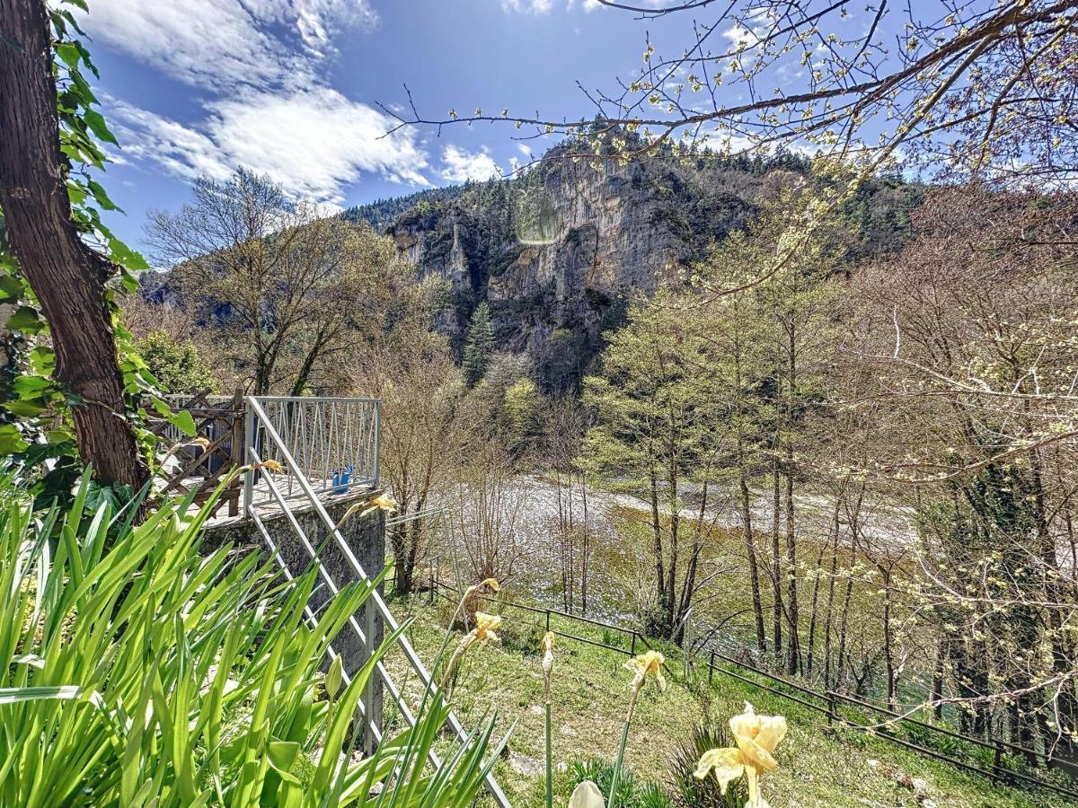 Gorges Du Tarn : Charmant Gite Avec Vue Sur Le Tarn Sainte-Enimie Exterior photo